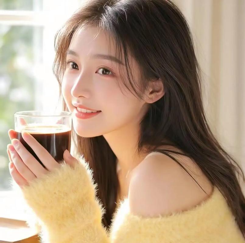 新疆阿瓦提：水稻插秧机械化 加速农田“披”绿装